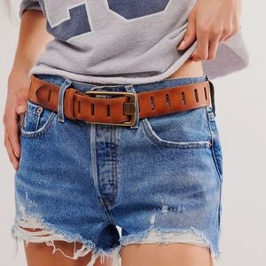 LEVI'S 501 Factory Distressed High-Rise Fringed Cut Off Jean Shorts‎ Women's 29